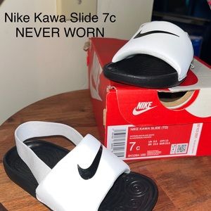 NIB Nike Kawa Slides size 7c Black & White